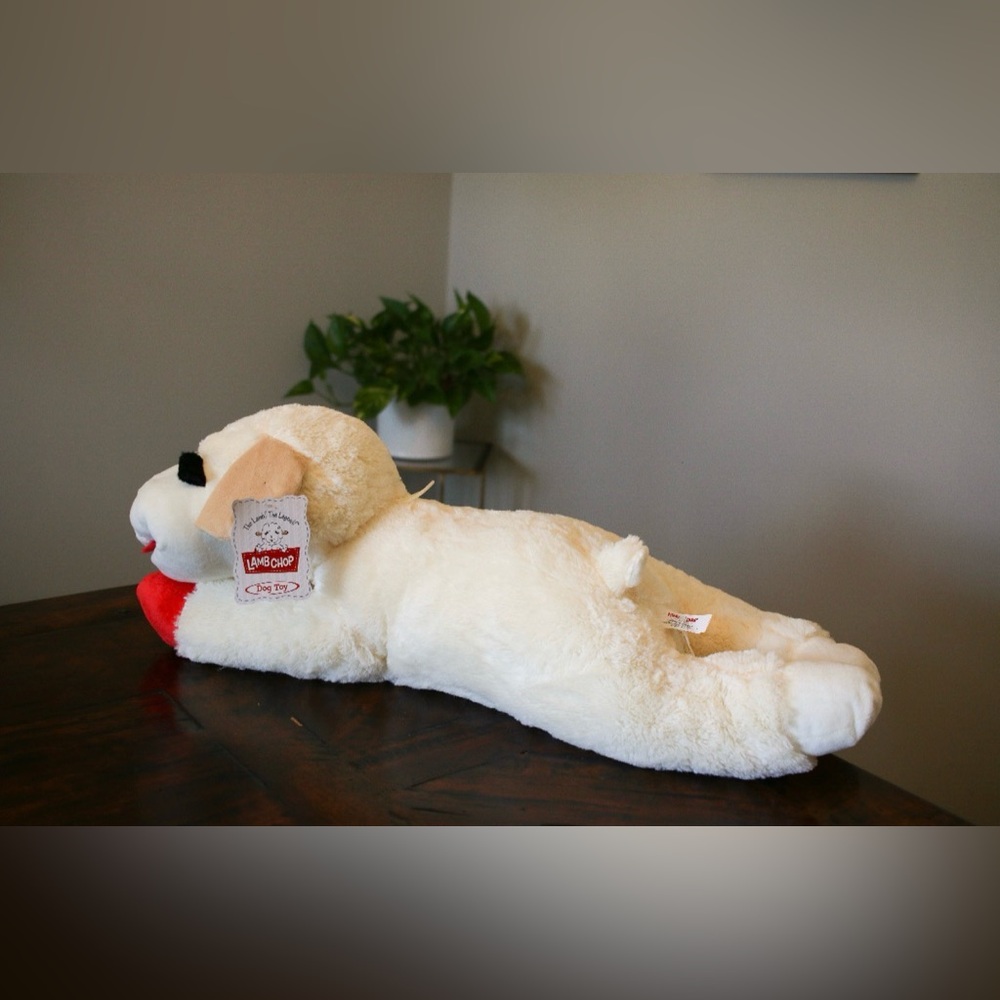 Lamb Chop Stuffed Toy Size Large - Picture 3 of 3